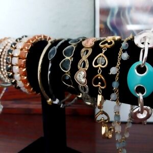 Lot of 18 vintage, sterling, new bracelets